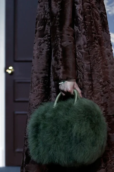 Look 2